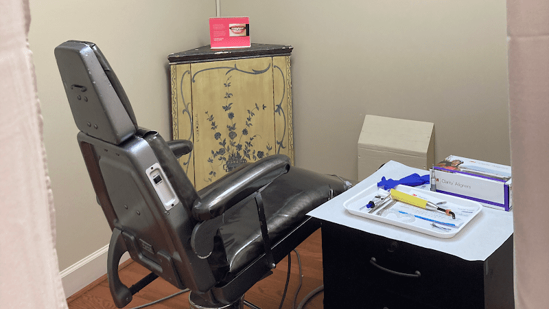 Aesthetic Orthodontic Care - Dr. Johanna Jenkins