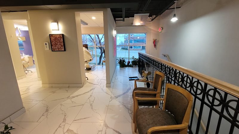 Dr. Daniel J Thomas DDS Periodontist