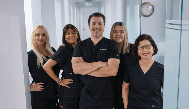 Dr. Juan Carlos Flores - Miami
