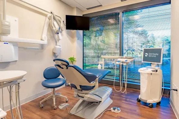 Dr. Shannon Thorsteinson, DMD