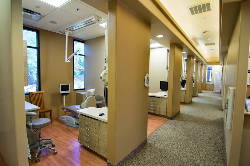 East Valley Implant & Periodontal Center in Mesa 2