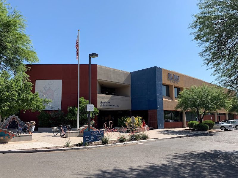 El Rio - Congress Dental Center.