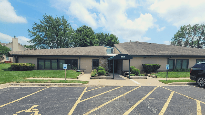 Gladstone Dental And Implants