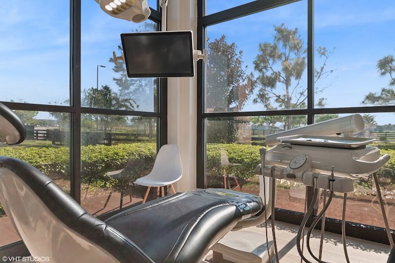 Hamlin Periodontics & Implant Dentistry 2
