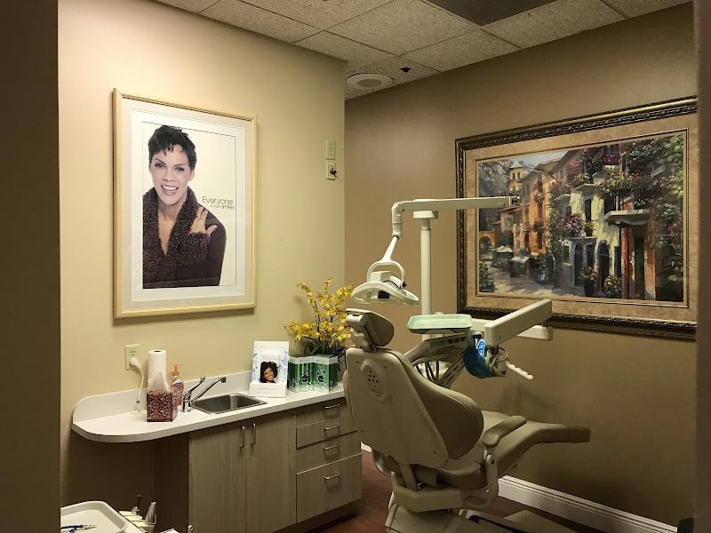 Junca Dental & Associates: David E. Junca, DDS