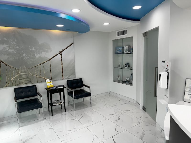 Lobaina Dental