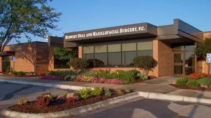 Midwest Oral Surgery & Dental Implants