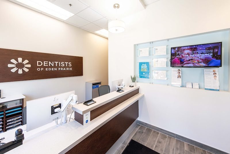 PerioWest Andres R. Sanchez DDS, MS, Diplomate ABP 3