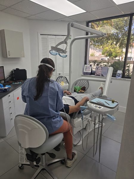 Prosthodontics Associates: Dentist Dr. Michael Simon D.M.D. 3