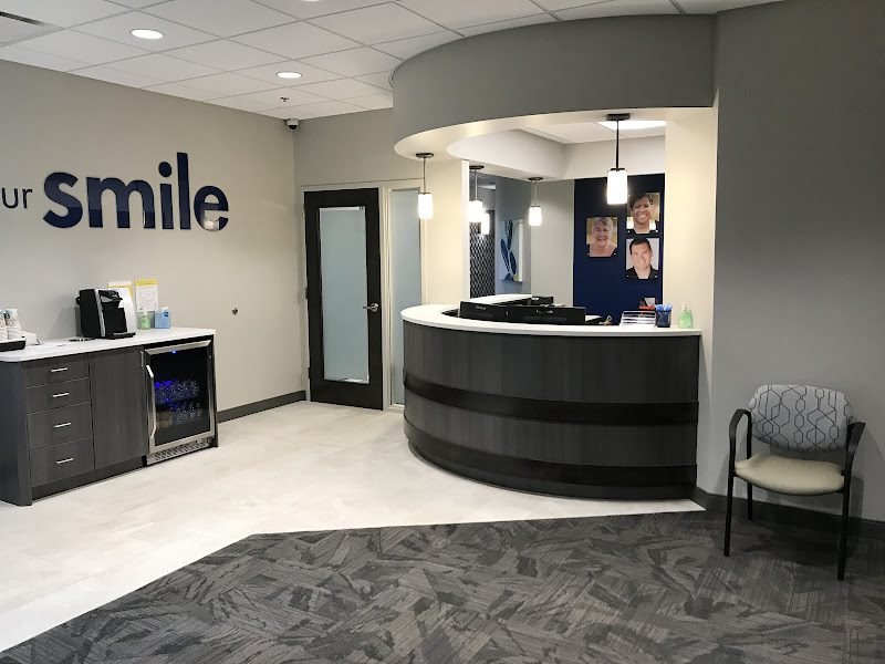 Renew Smiles Dental Implant Center – Overland Park 2