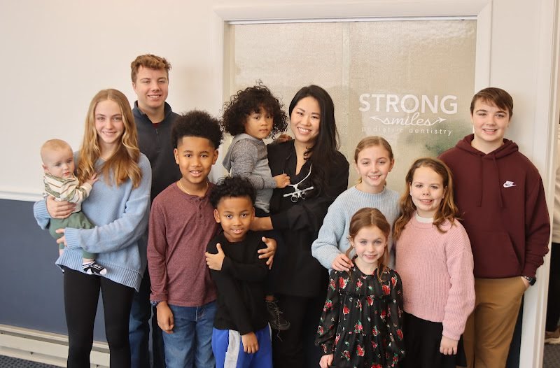 Strong Smiles Pediatric Dentistry