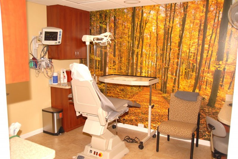 Tampa Bay Dental Implants & Periodontics - Dr. Robert J Yu (Tyrone) 4