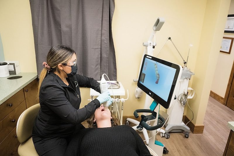 Grandview Dental - Adam McLachlan DDS