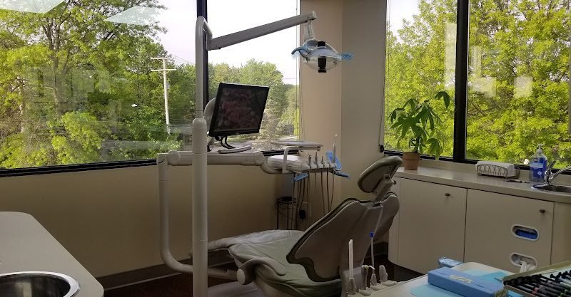 Wu Everett DMD MSD Diplomate of the American Board of Periodontics