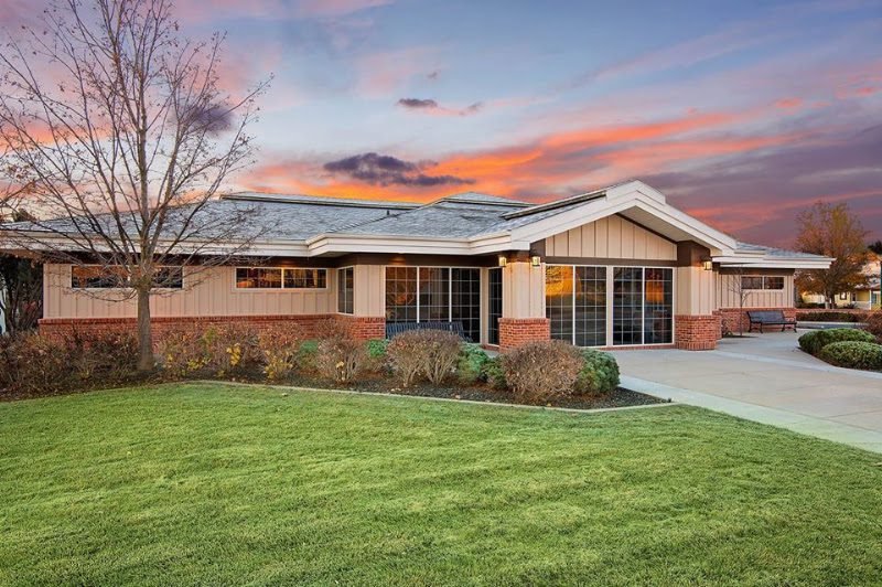Idaho Perio Center for Dental Implants and Laser Periodontal Therapy. 4
