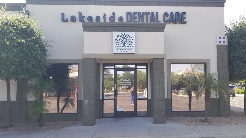 Lakeside Dental Care