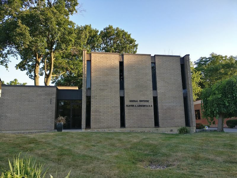 Linquist Family Dentistry: Linquist Clayton A DDS