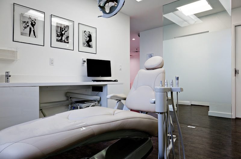 Dr. Sia Abai, DDS, MMedSc 2