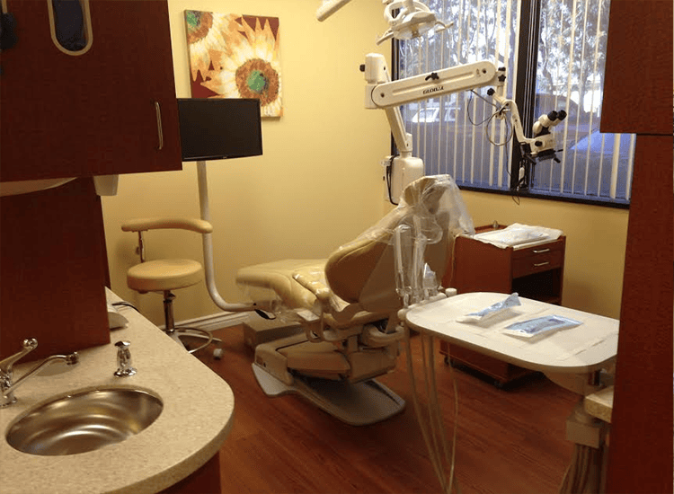 Huntington Beach Microscopic Endodontics and Microsurgery