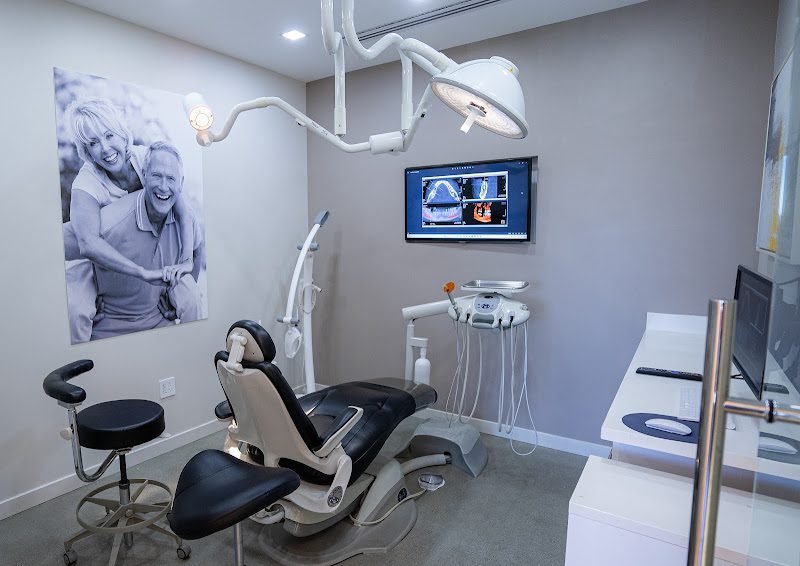 Lasting Smiles Dental Implant Center