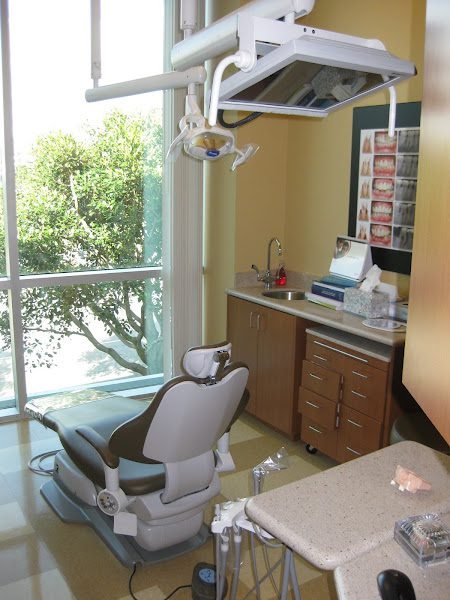 Samuel Ahdout DMD - Periodontist in Irvine 6